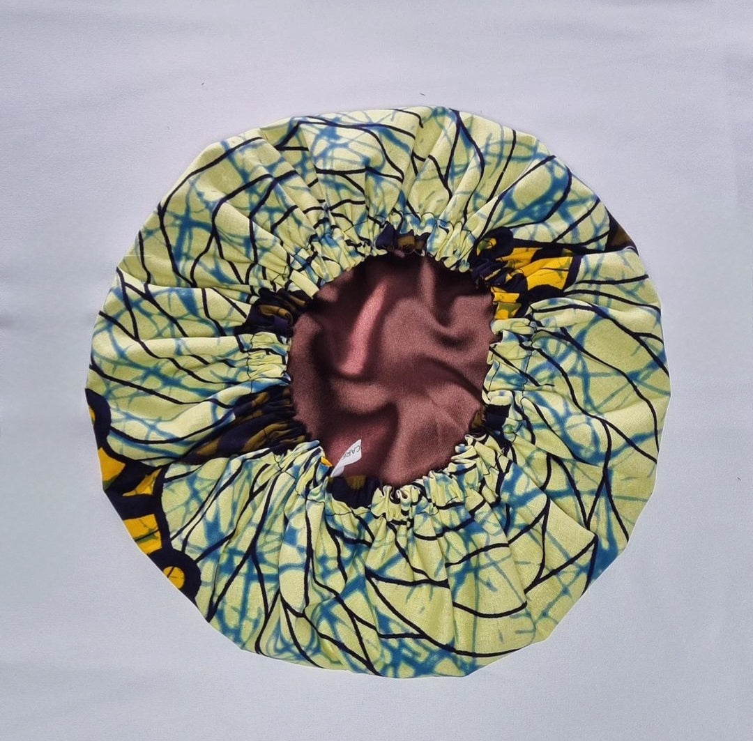 Bonnet Satin soldes