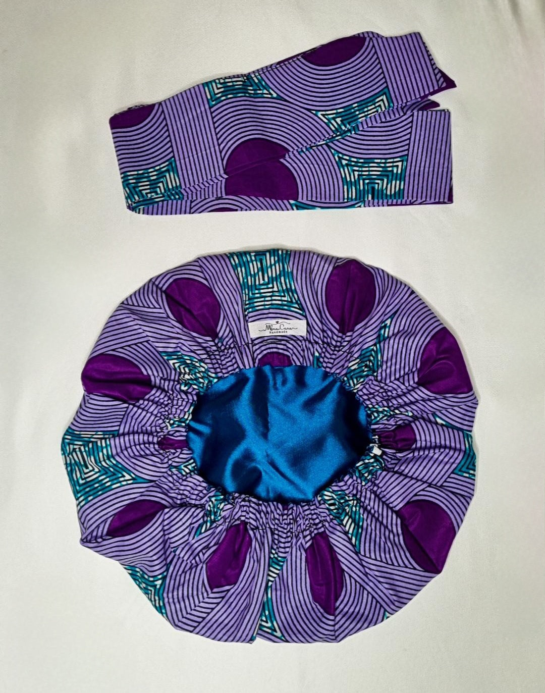 Bonnet Satin soldes